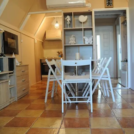 펜션 Icuka Vendeghaza