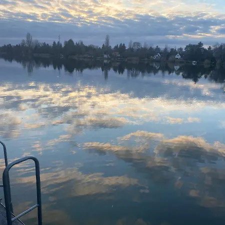 펜션 Icuka Vendeghaza Kiskunlacháza