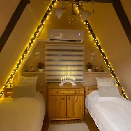 Icuka Vendeghaza Holiday home *
